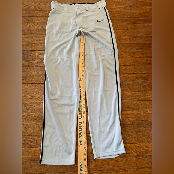 NWT Nike Men’s Grey and Black Double Pocket Stretchy Polyester Baseball Pants S - Picture 6 of 8